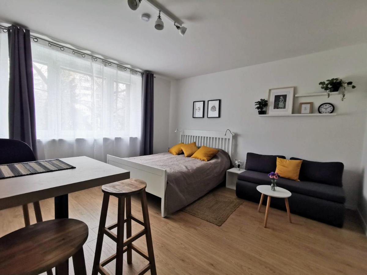 Studio Apartman Mirta I Varaždin Exterior foto