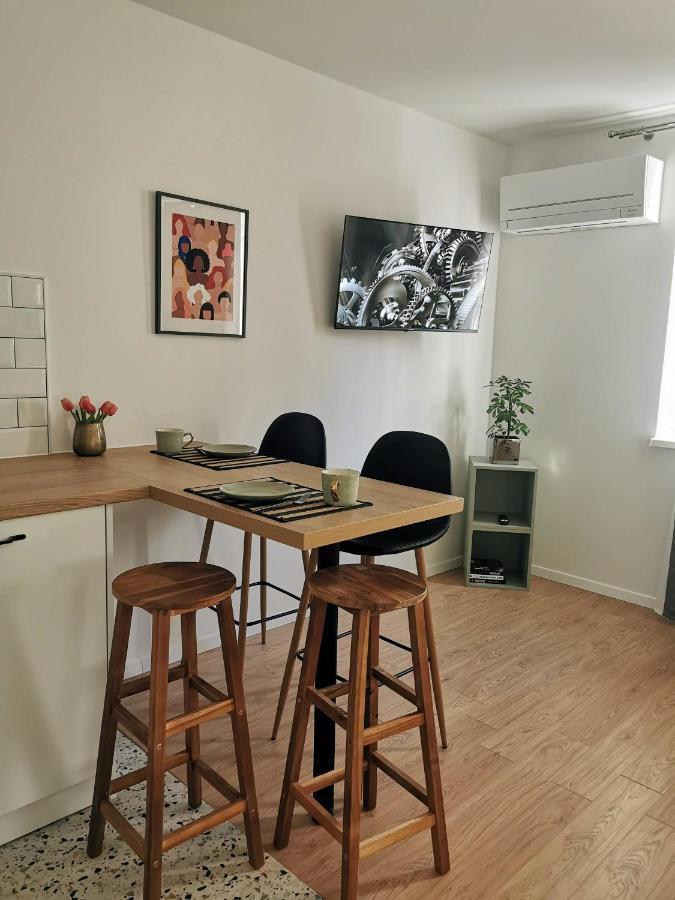 Studio Apartman Mirta I Varaždin Exterior foto